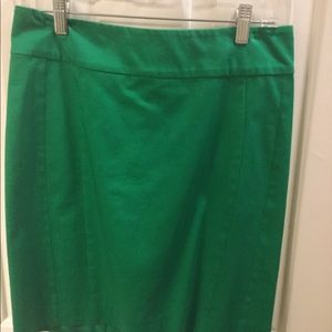 Green pencil Express skirt❤️